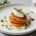 Linsen-Pancakes aus roten Linsen mit Kräuterfrischkäse